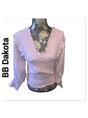 BB DAKOTA Baby Pink V Neck Blouse Size Large New with tags
